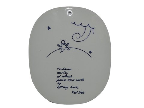 Royal Copenhagen
Piet Hein plate with poem (gruk) in English - Problems worthy of attack