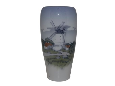 Royal Copenhagen
Vase with Danish mill