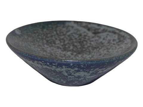 Hjorth art pottery
Miniature dish
