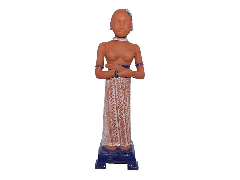 Unknown signature
Tall Art pottery figurine - African lady from the 1970