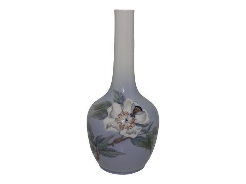 Royal Copenhagen
Vase med bi og blomst