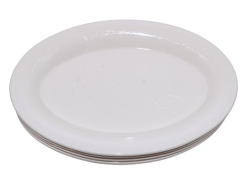 Ursula
Oval hvid frokosttallerken 28,3 cm.