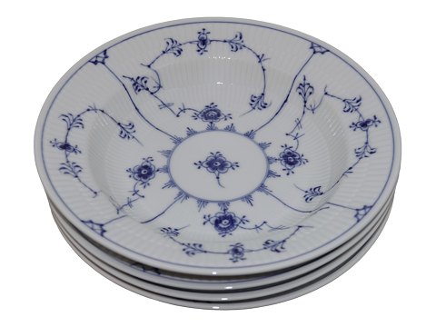 Blue Fluted Plain
Small soup plates 21.2 cm. #168