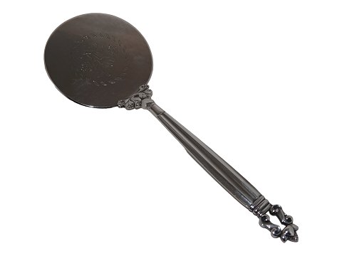 Georg Jensen Acorn
Serving spade with pattern 22.6 cm.