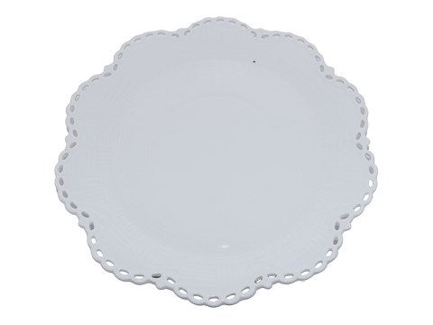 White Full Lace
Round platter 25 cm.