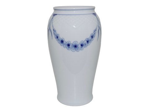 Empire
Høj vase 21 cm.