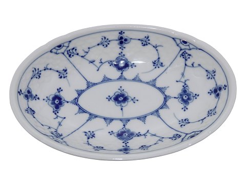 Blue Traditional Thick porcelain
Small oblong dish 18.3 cm.