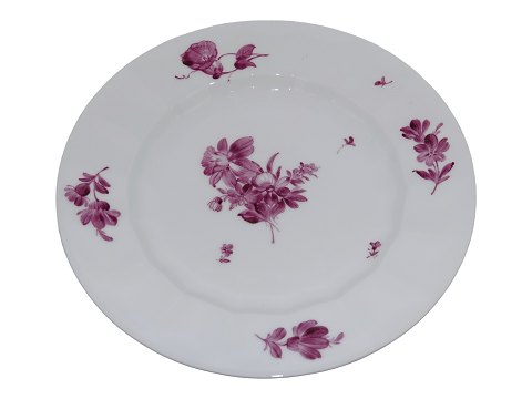 Purpur Angular
Dinner plate 25.2 cm.