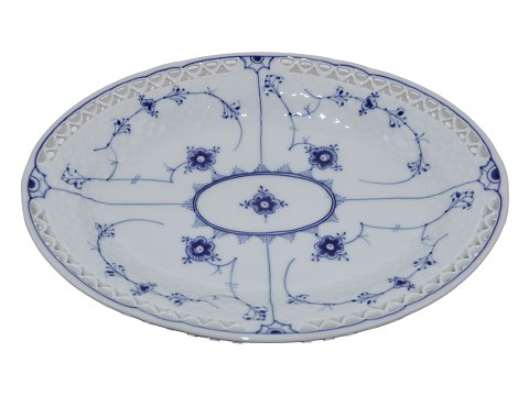 Blue Traditional
Platter with pierced border 28 cm.