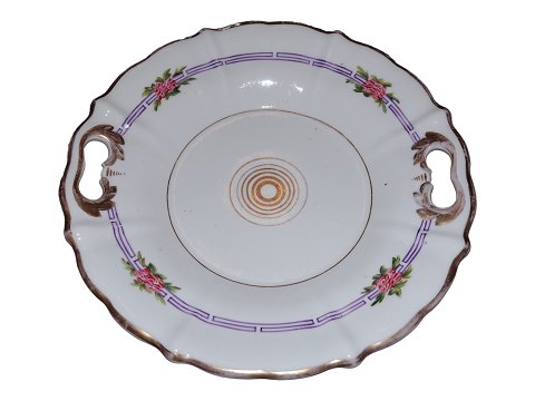 Bing & Grondahl
Cake platter with multicoloured flowers from 1853-1895