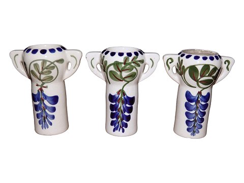 Aluminia Wisteria
Three small vases