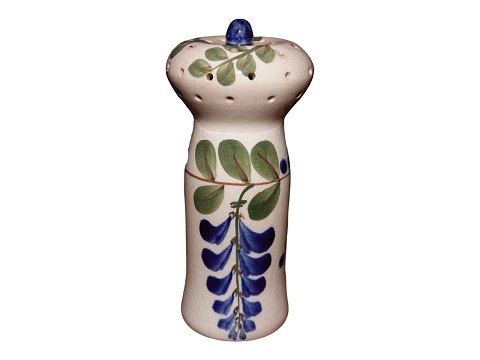 Aluminia Wisteria
Large salt shaker