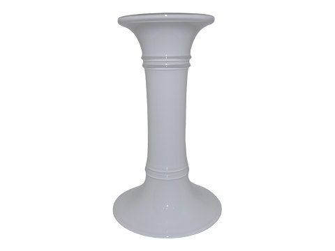 Holmegaard
Vendbar MB lysestage / vase 18,5 cm.