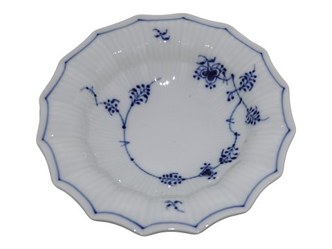 Blue Fluted
Small dish 15.4 cm.