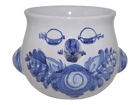 Bjorn Wiinblad art pottery
Miniature flower pot shaped as a bird from 1979