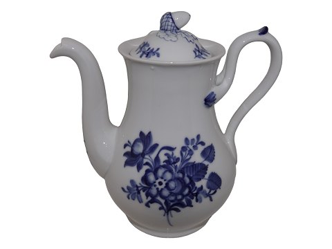 Blue Flower
Rare coffee pot