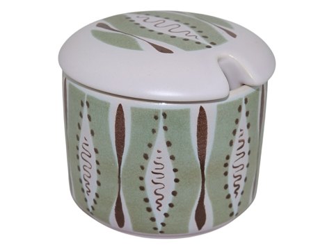 Soeholm art pottery
Green marmelade jar