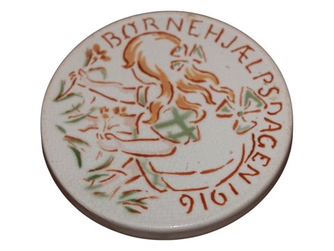 Aluminia Børnehjælpsdags platte 
1916 Pige