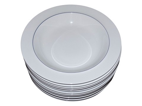 Blåkant
Stor dyb tallerken 23,7 cm. #3073