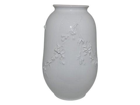 Royal Copenhagen 
Unik hvid vase med modulleret gren