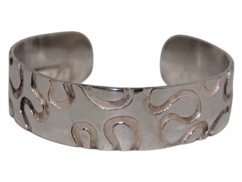 Gudrun Sjödén Sverige sterlingsølv
Armring i tung kvalitet