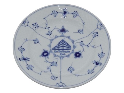 Blue Traditional Hotel porcelain
Large side plate with logo 17.2 cm.