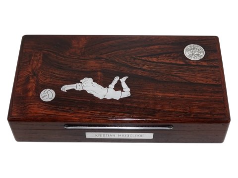 DBU memorabilia
Palisander æske givet til Kristian Middelboe i 1964