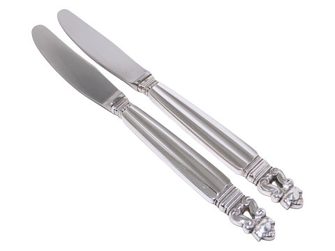 Georg Jensen Konge
Frokostkniv med kort knivblad og grillskær 20,4 cm.