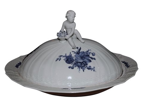 Blå Blomst Svejftet
Ekstra stor og sjælden skål med låg med figur af dreng fra 1790-1820