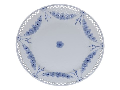 Empire with pierced border
Large round platter 32 cm.
