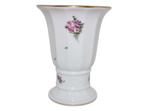 Spreaded Flowers
Vase