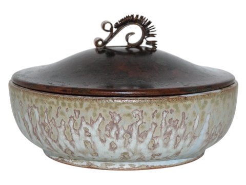 Arne Bang keramik
Skål med originalt bronzelåg