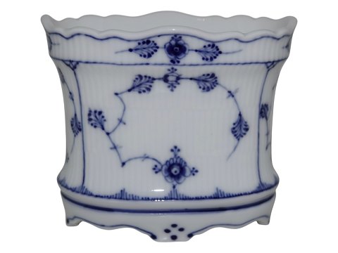 Blue Fluted PlainBeaker / vase from before 1894