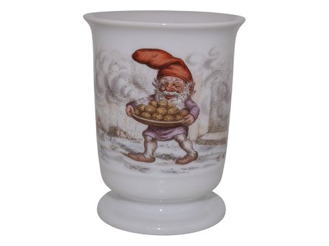 Royal Copenhagen JulestelHøjt julekrus med julenisse