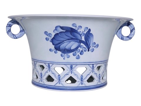 TranquebarStor og sjælden skål med gennembrudt kant