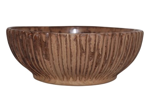 Bode WillumsenStørre rund skål i Salto stil med riller