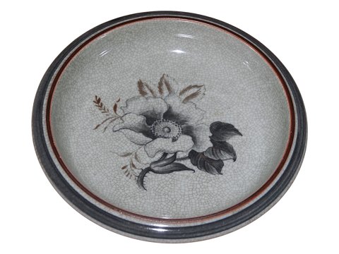 Royal CopenhagenCraquele dish with flower