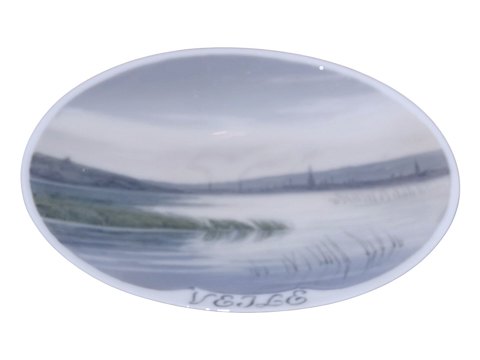Oval Royal Copenhagen commemorative plateVejle Fjord