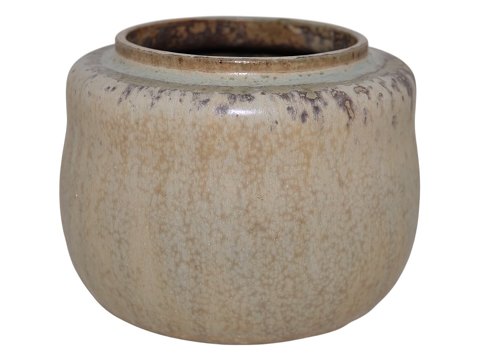 Arne Bang art potteryEarly pot from 1927