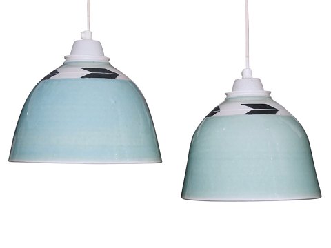 Moderne dansk keramikTo små mintgrønne loftslamper fra ca. 1990-2000