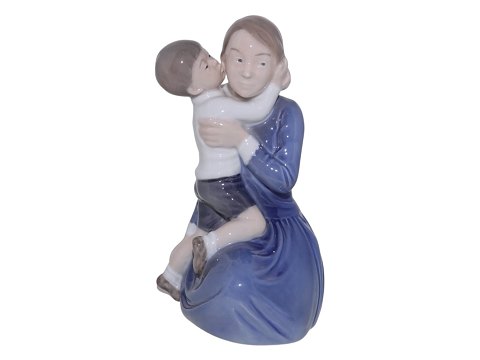 Stor Royal Copenhagen figurMor med søn