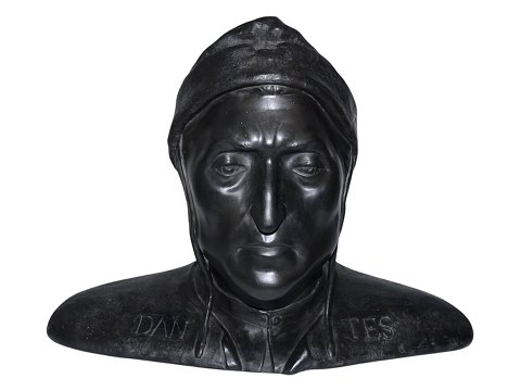 IpsenLarge black bust of Dante