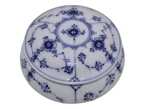 Blue Fluted PlainRar small lidded bowl from 1898-1923