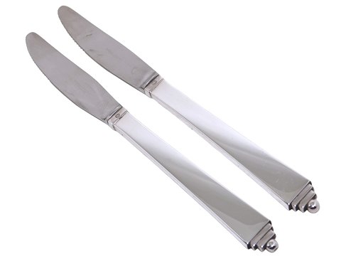 Georg Jensen Pyramid sterling silverLuncheon knife with serrated blade 20.6 cm.
