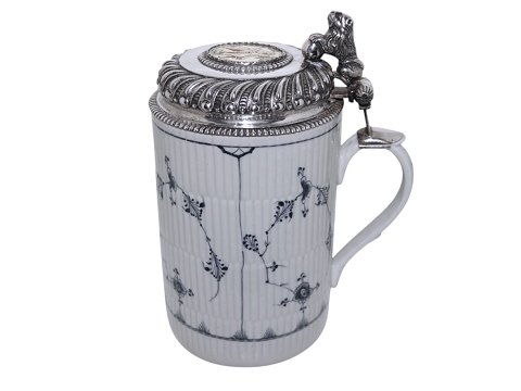 Blue Fluted PlainLarge mug with silver lid from around 1790