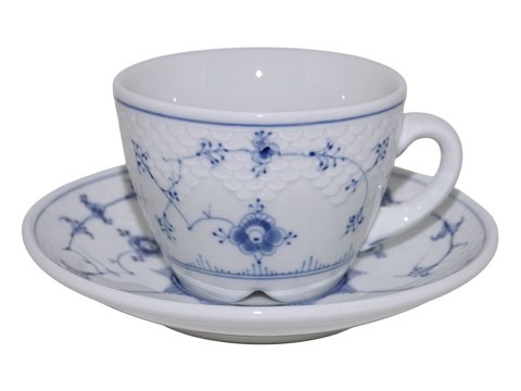 Blue-painted hotel porcelainLarge coffee cup with the Missionshotellet logo