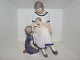 Rare Bing & Grondahl figurine
Mother with girl and baby