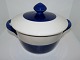 Blue Koka
Lidded pot 19.4 cm.