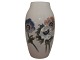 Bing & GrøndahlStørre vase med blomster i forskellige farver