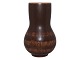 SaxboLille vase med brun glasur
